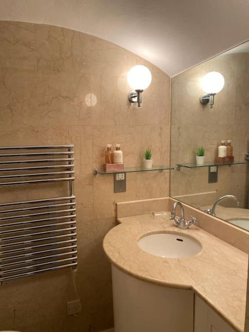 Spacious Flat In The Most Desirable Area Of Londra Dış mekan fotoğraf