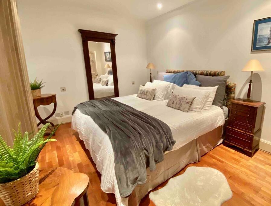 Spacious Flat In The Most Desirable Area Of Londra Dış mekan fotoğraf